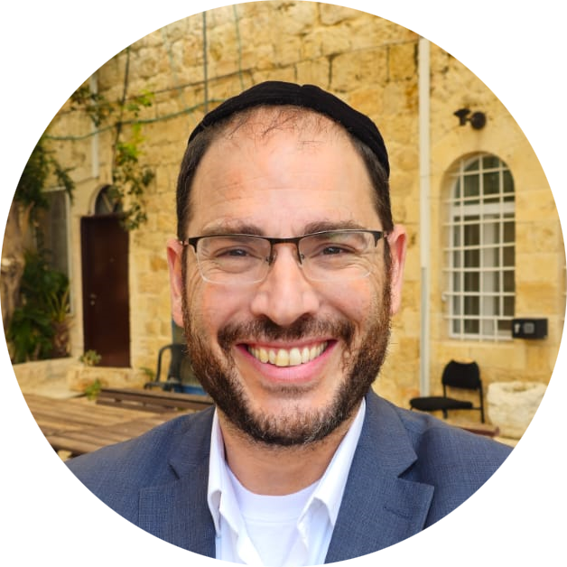 Rabbi Reuven Reich Profile Circle