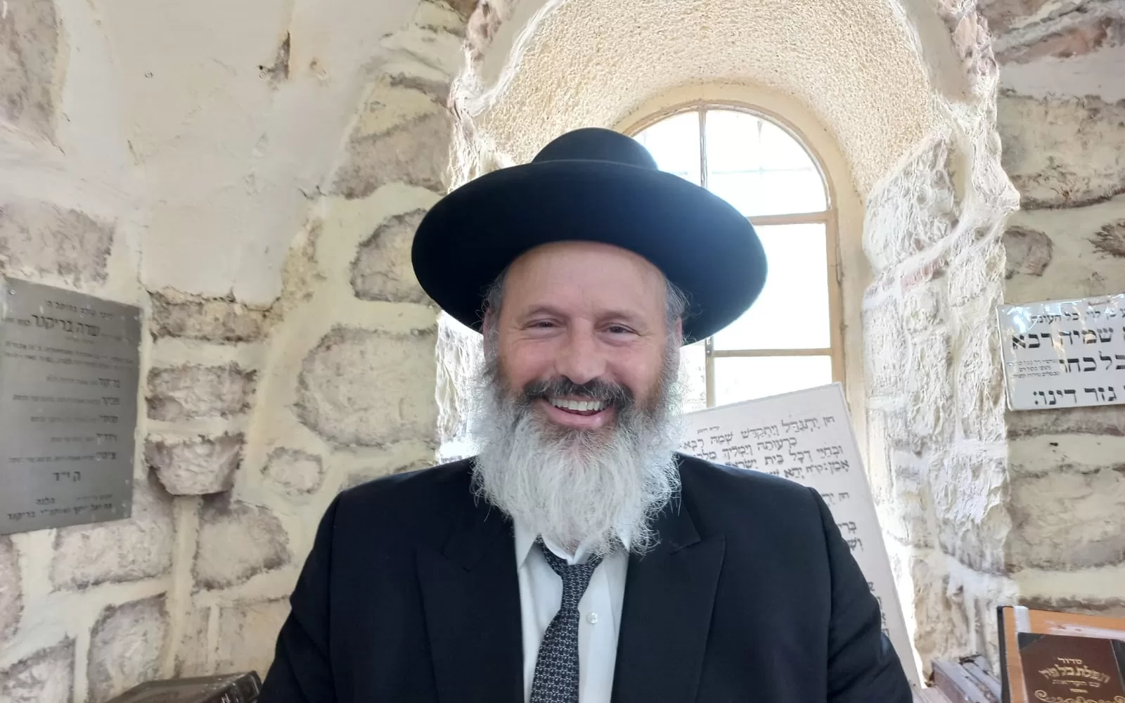 Rabbi Yitzchak Goldstein, Shlita